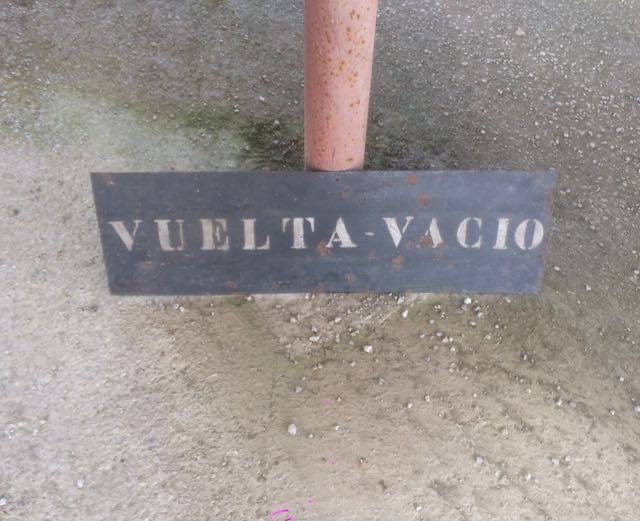 Vuelta-Vacio-godot-02